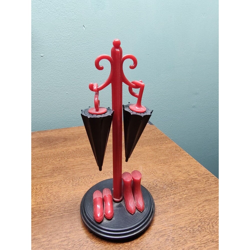 Vintage Plastic Umbrella Hall Tree Salt Pepper Table Shakers Kitchen 6-3/4" L